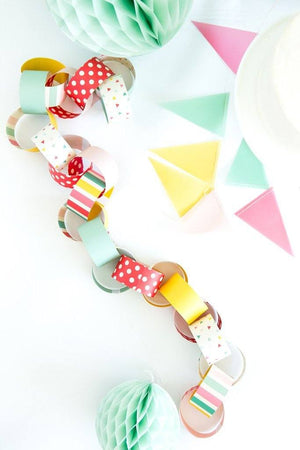 
            
                Load image into Gallery viewer, Hooray Paper Chain - Revelry Goods
            
        